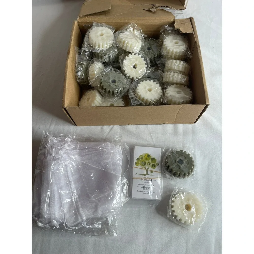 Dansib 30 Sets‎ Employee Appreciation Gear Soap Gifts with Cards and Bags Bulk